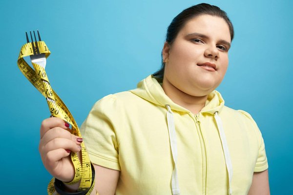 Quels sont les avantages et les risques des régimes à jeun intermittent pour la perte de poids?